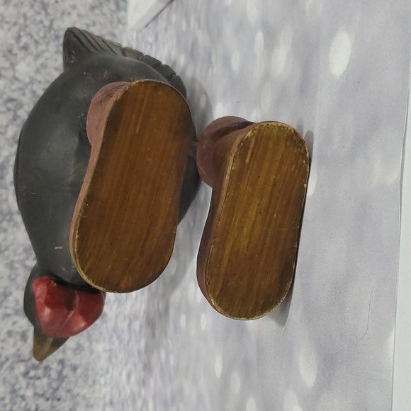 Folk Art pair of Chickens - Picture 4 of 7